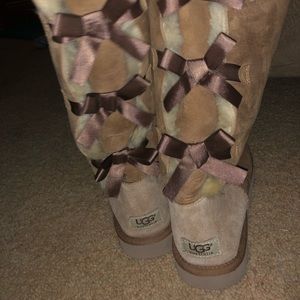 last chance!👅UGG BaileyBOW Tall😍